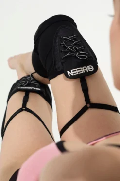 Queen Kneepads - Unstoppable 7 Queen Kneepads - Unstoppable -Radi Style Shop 1 1 1