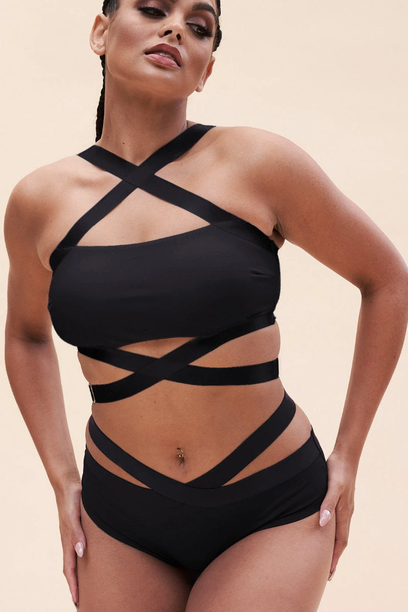 Lunalae Renee Cropped Bra - Recycled Black 1 Lunalae Renee Cropped Bra - Recycled Black