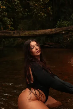 Rolling Lara Bodysuit - Black -Radi Style Shop 187A0513 1