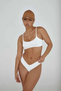 CXIX The Hills Top - Ribbed White -Radi Style Shop 21 08 06CreaturesEdits 286