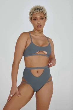 CXIX The Valley Bottoms - Ribbed Dark Grey 10 CXIX The Valley Bottoms - Ribbed Dark Grey -Radi Style Shop 21 08 06CreaturesEdits 318 22e9619a a992 49d7 8d8a ecb683b0eb8b