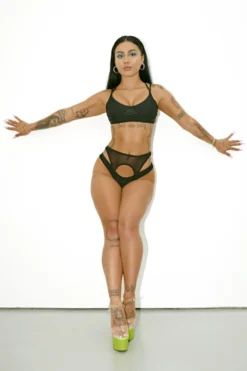 CXIX Classique Triangle Bralette - Black -Radi Style Shop 22 04 04Creatures vid 242