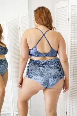 Lunalae Delphine Top - Gunmetal Velvet 13 Lunalae Delphine Top - Gunmetal Velvet -Radi Style Shop 6R7A7754 aaafc8f0 0d0e 4fee a4d9 e91355bf2441