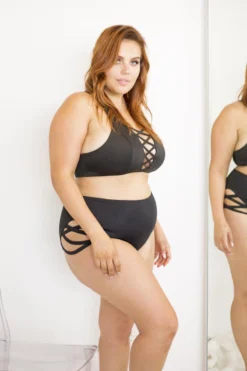 Lunalae Alexi Top - Black -Radi Style Shop 6R7A8510