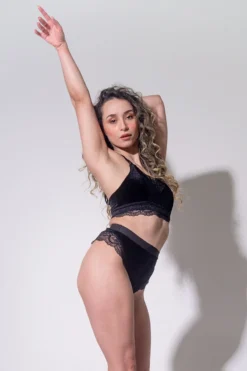 Sorte Velvet Adore Top - Black -Radi Style Shop ADORE 3 1e5a735f aa50 4465 bcea 10651e9bfd23