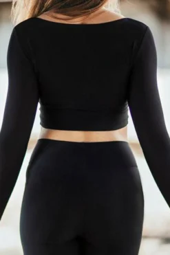 Dragonfly Pavi Crop Top - Black -Radi Style Shop DF Pavi black 03213 540x 66dd62f2 92d3 4b79 bb4d 3a78ee52f1c0