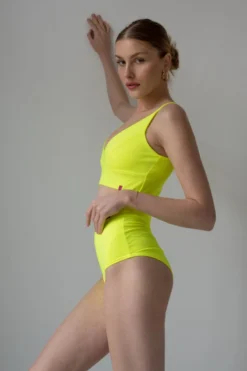 Pole Addict Scrunch Butt Basic High Waist Shorts - Neon Yellow 6 Pole Addict Scrunch Butt Basic High Waist Shorts - Neon Yellow -Radi Style Shop DSC 4277