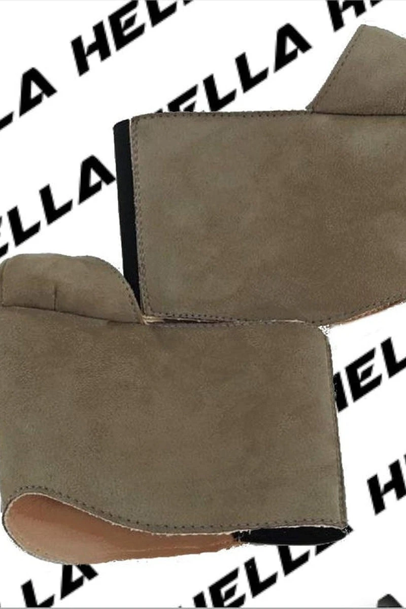 Hella Heels Classique Shoe Protector - Dusky 1 Hella Heels Classique Shoe Protector - Dusky