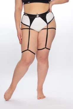 Queen Garter Belt - Black Shine -Radi Style Shop Garterbeltblack2e