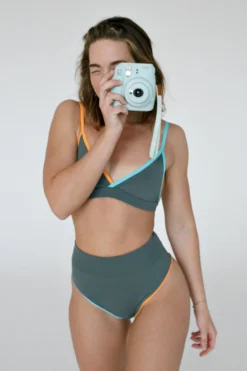 Exo Wear Triangle Top - Grey 9 Exo Wear Triangle Top - Grey -Radi Style Shop IMG 0013 3fd91a9b 39a4 4899 b9ae 6f31ef38c87a