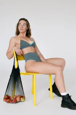 Exo Wear Triangle Top - Grey