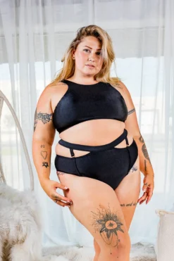 Chantay Polewear Pretzel 2-way Top - Noir -Radi Style Shop IMG 2602 1