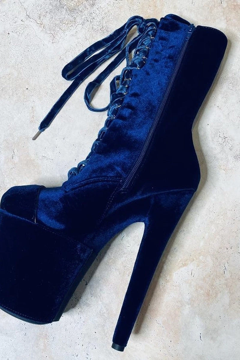 Hella Heels Classique Velvet Shoe Protector - Old Money 2 Hella Heels Classique Velvet Shoe Protector - Old Money - Image 2