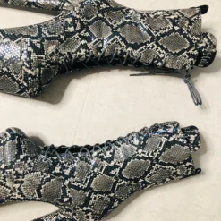 Hella Heels Maneater Boots - 7inch 7 Hella Heels Maneater Boots - 7inch -Radi Style Shop Maneater7inch1