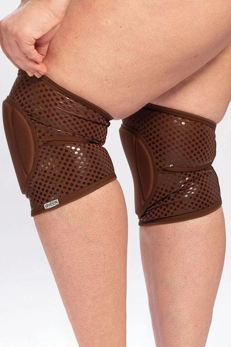 Queen Grippy Kneepads - Cacao 1 Queen Grippy Kneepads - Cacao