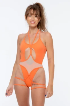 Nona Perkasa Queen Of The Night Body Garter - Salmon/Sand