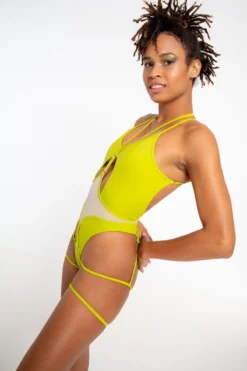 Nona Perkasa Queen Of The Night Body Garter - Vert/Sand 12 Nona Perkasa Queen Of The Night Body Garter - Vert/Sand -Radi Style Shop QOTNGarterVert08 1