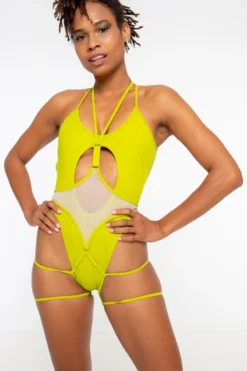 Nona Perkasa Queen Of The Night Body Garter - Vert/Sand 11 Nona Perkasa Queen Of The Night Body Garter - Vert/Sand -Radi Style Shop QOTNGarterVert09 1