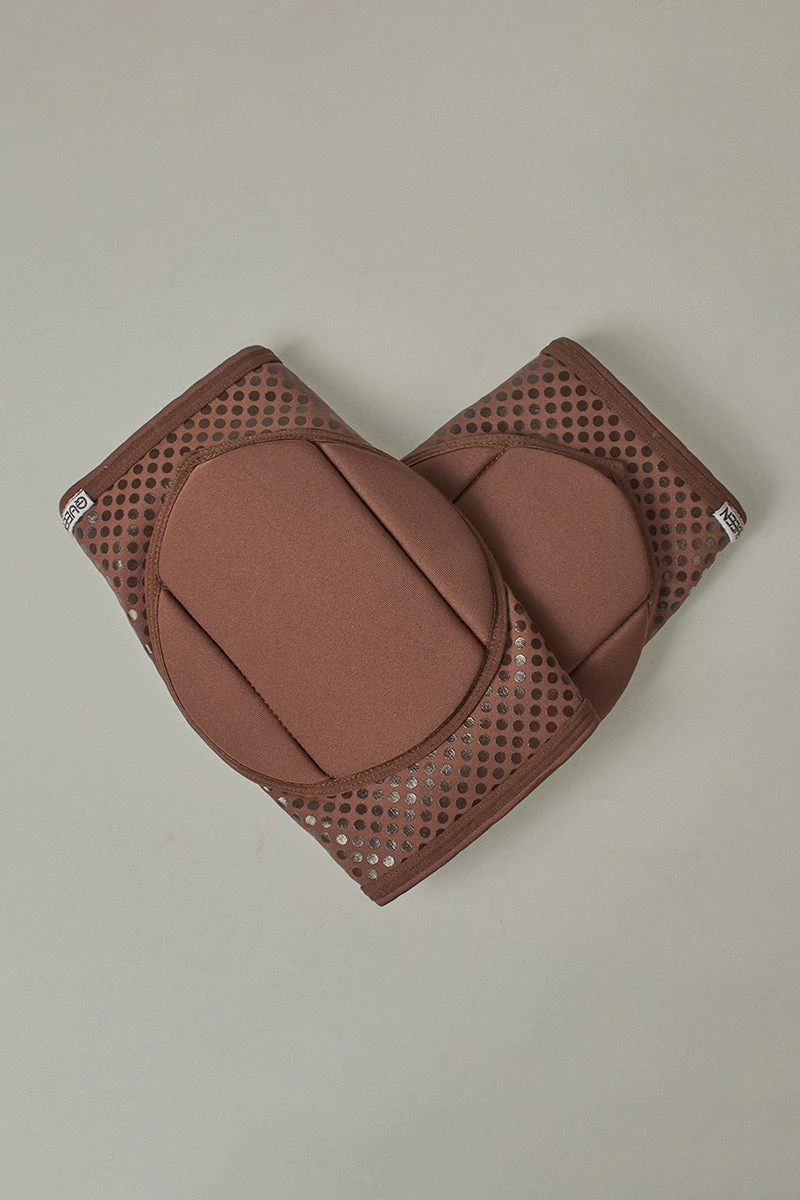 Queen Grippy Kneepads - Cacao 6 Queen Grippy Kneepads - Cacao - Image 6