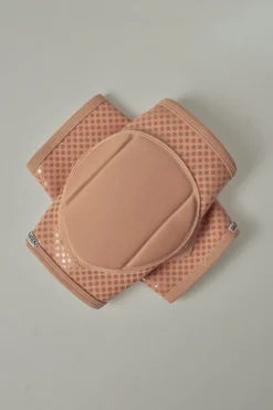 Queen Grippy Kneepads - Latte -Radi Style Shop latte3