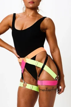 Rolling Bottom Harness - FLURO -Radi Style Shop qRollingBrand Lookbook 06 05 21 226111