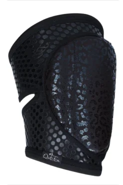 Queen Grippy Kneepads - Wild Black -Radi Style Shop wild black grip d42a983d c551 4720 b07f 944d591c0e8a